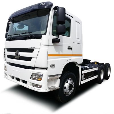 खरीदें Zf Steering Shacman Tractor Truck with 351hp-460hp Horse Power and 315 / 80R22.5 Tires online manufacture