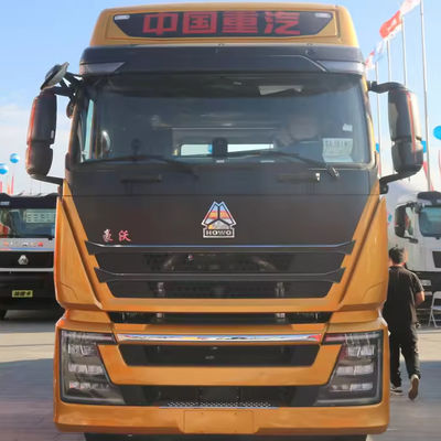 अच्छी कीमत इस्तेमाल किया HOWO SINOTRUCK 6X4 ट्रक हेड T7H 460 EURO 5 उत्सर्जन के साथ ट्रैक्टर ट्रक ऑनलाइन