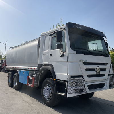 अच्छी कीमत 6x4 15000L ईंधन टैंकर ट्रक एलएचडी/आरएचडी 12.00आर20 3 सेट के साथ अनुकूलन योग्य ऑनलाइन