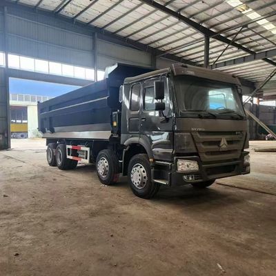 अच्छी कीमत 8X4 Lhd 12R20 375 HP Howo डंप ट्रक स्टीयरिंग और हॉर्सपावर कॉन्फ़िगरेशन के साथ अनुकूलित ऑनलाइन