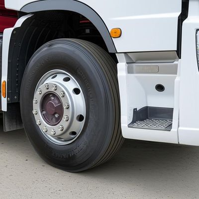 अच्छी कीमत s Leading of Shacman Tractor Truck with 315 / 80R22.5 Tires ऑनलाइन